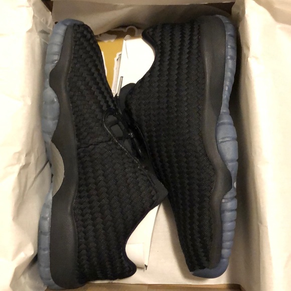 jordan future grade school